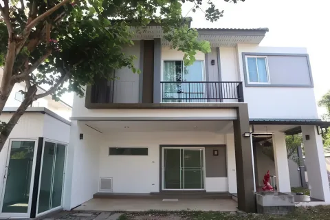 Maison à Pattaya, Thaïlande 4 chambres № 155599 - photo 1