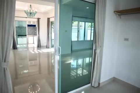 Maison à Pattaya, Thaïlande 4 chambres № 155599 - photo 9