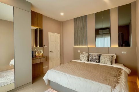 Maison à Pattaya, Thaïlande 3 chambres № 155597 - photo 16