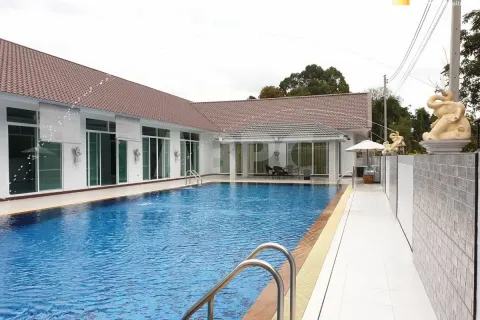 Maison à Pattaya, Thaïlande 4 chambres № 211158