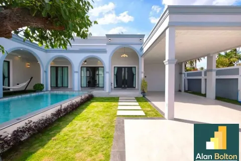 Maison à Pattaya, Thaïlande 4 chambres № 211159