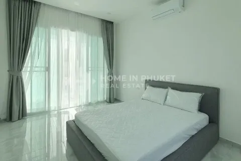 House on Nai Harn Beach, Thailand 3 bedrooms № 152518 - photo 14