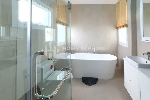 House on Nai Harn Beach, Thailand 3 bedrooms № 152518 - photo 12