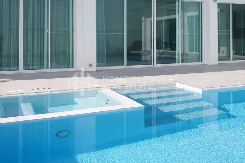 House on Nai Harn Beach, Thailand 3 bedrooms № 152518 - photo 4