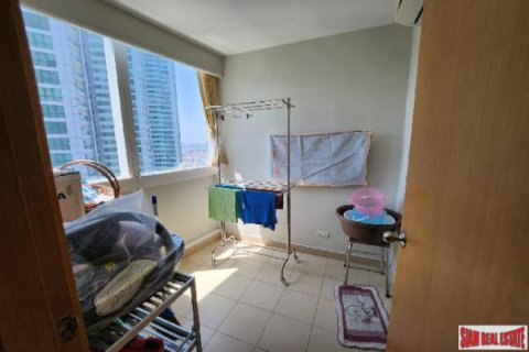 Коммерческая недвижимость в Бангкоке, Таиланд 193м2  № 152512 - фото 9