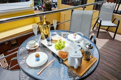 Adosado de 5 dormitorios en Pattaya, Tailandia № 211572 - foto 9