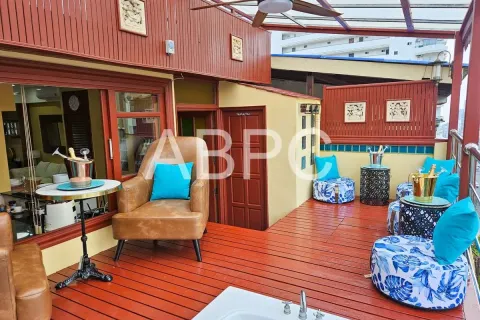 Adosado de 5 dormitorios en Pattaya, Tailandia № 211572 - foto 4