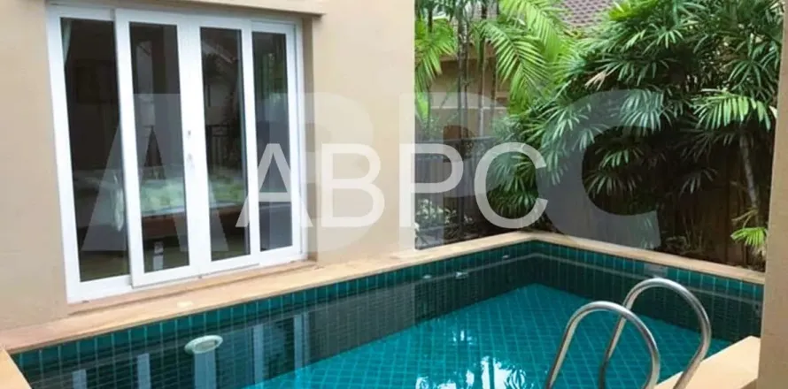 Casa de 3 dormitorios en Pattaya, Tailandia № 211570