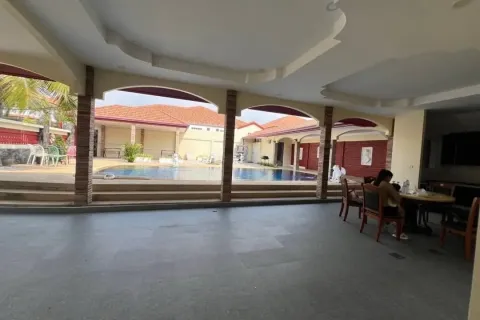 Casa de 4 dormitorios en Pattaya, Tailandia № 211571 - foto 19