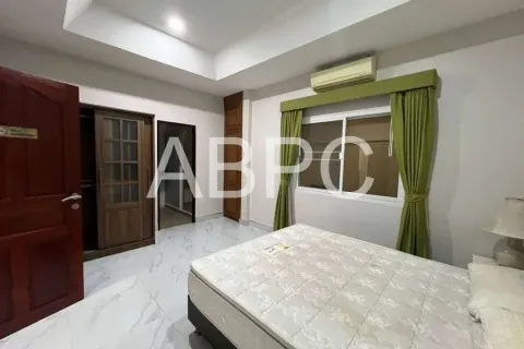 Casa de 4 dormitorios en Pattaya, Tailandia № 211571 - foto 10