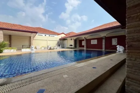Casa de 4 dormitorios en Pattaya, Tailandia № 211571 - foto 16