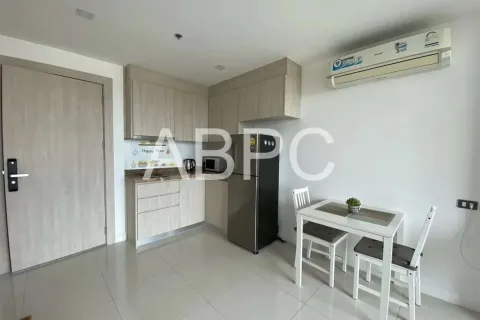 Condominio de 1 dormitorio en Pattaya, Tailandia № 211568 - foto 2