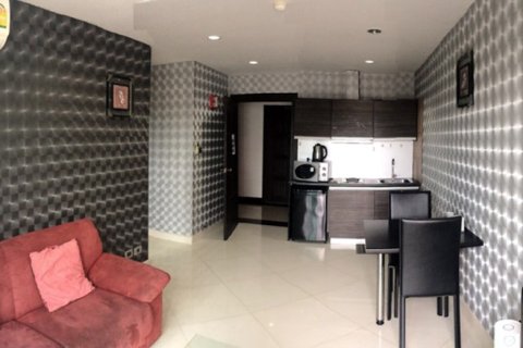 Condo on Jomtien Beach, Pattaya, Thailand, 1 bedroom  № 204035 - photo 15