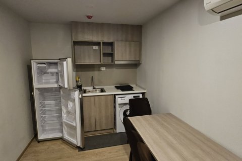 Condo in Chatuchak, Bangkok, Thailand, 2 bedrooms № 138072 - photo 2