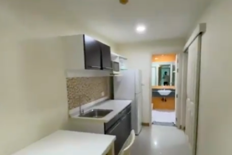 Студия в кондо в Клонг Тоэй, Бангкок, Таиланд № 156083 - фото 4