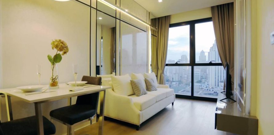 Студия в кондо в Ваттхане, Бангкок, Таиланд № 156081