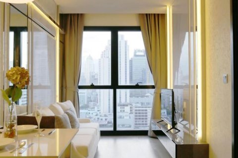 Студия в кондо в Ваттхане, Бангкок, Таиланд № 156081 - фото 6