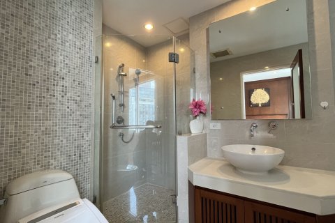 Кондоминиум с 2 спальнями в Клонг Тоэй, Бангкок, Таиланд № 142588 - фото 7