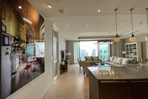 Condo in Bangkok, Thailand, 3 bedrooms  № 180441 - photo 4