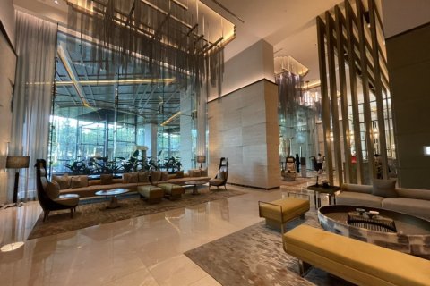 Condo in Bangkok, Thailand, 3 bedrooms  № 180441 - photo 16