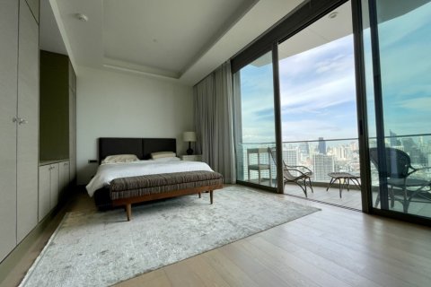 Condo in Bangkok, Thailand, 3 bedrooms  № 180441 - photo 10