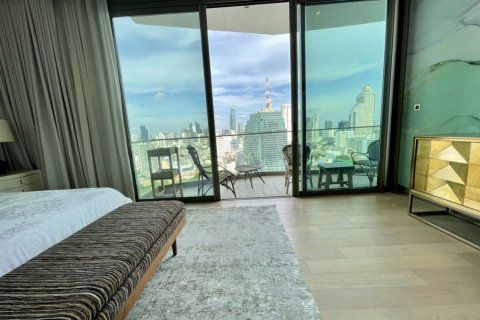 Condo in Bangkok, Thailand, 3 bedrooms  № 180441 - photo 11