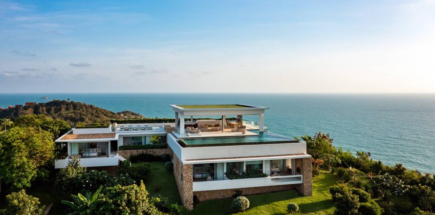 House in Ko Samui, Thailand 5 bedrooms № 180437