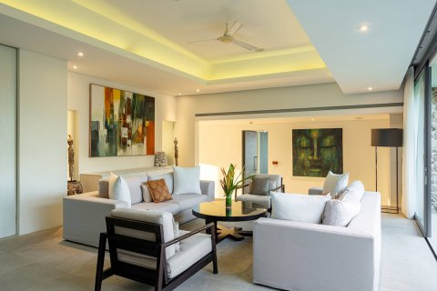 House in Ko Samui, Thailand 5 bedrooms № 180437 - photo 8