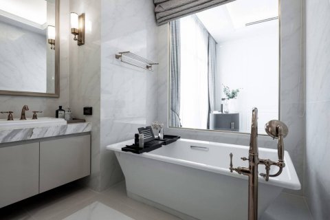House in Bangkok, Thailand 4 bedrooms № 209664 - photo 17