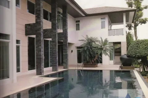 Haus in Bang Kapi, Bangkok, Thailand 5 Schlafzimmer № 215931 - Foto 20