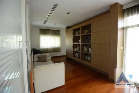Haus in Bang Kapi, Bangkok, Thailand 5 Schlafzimmer № 215931 - Foto 13