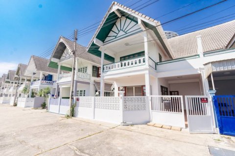 Townhouse in Hua Hin, Thailand 3 bedrooms № 119018 - photo 1