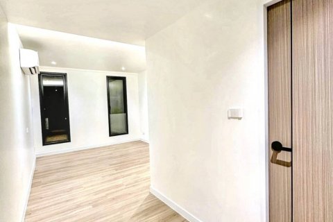 Дуплекс в Бангкоке, Таиланд с 3 спальнями  № 119021 - фото 7