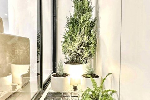 Дуплекс в Бангкоке, Таиланд с 3 спальнями  № 119021 - фото 8