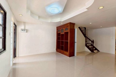 House in Phuket, Thailand 3 bedrooms № 154852 - photo 7