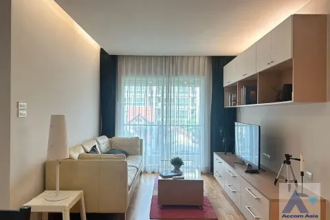 Condo à Phra Khanong, Bangkok, Thaïlande, 2 chambres  № 219525