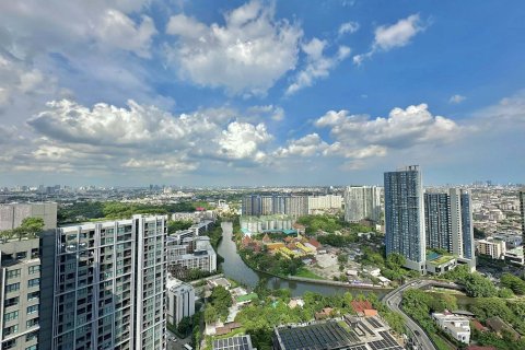 Studio dans le Condo à Watthana, Bangkok, Thaïlande  № 136523 - photo 4