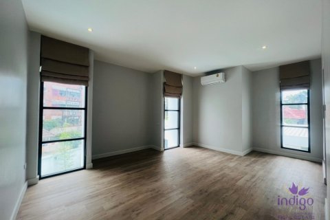 House in Chiang Mai, Thailand 5 bedrooms № 121993 - photo 12