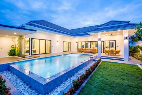 Villa in Hua Hin, Thailand 3 bedrooms № 114652 - photo 4