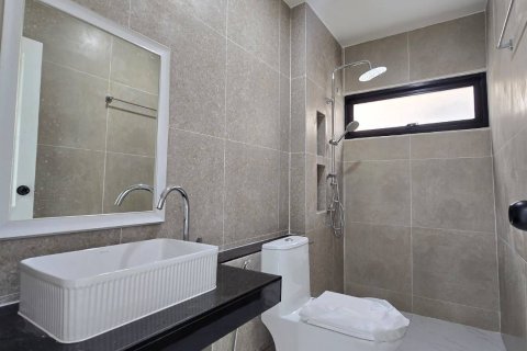 House in Phuket, Thailand 4 bedrooms № 152900 - photo 19