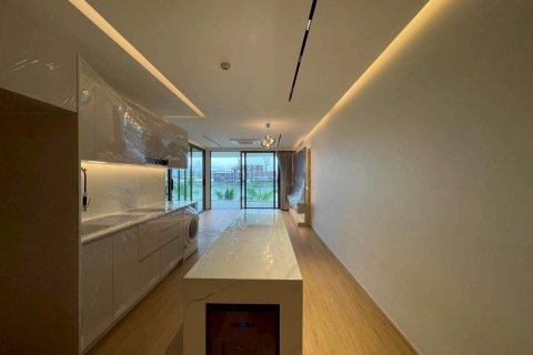 Condo in Phuket, Thailand, 2 bedrooms  № 156962 - photo 13