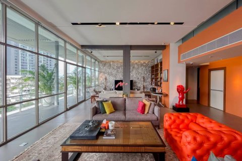 Condo à Khlong Toei, Bangkok, Thaïlande, 4 chambres  № 172974 - photo 2