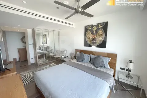 Condo in Pattaya, Thailand, 3 bedrooms № 210403 - photo 9