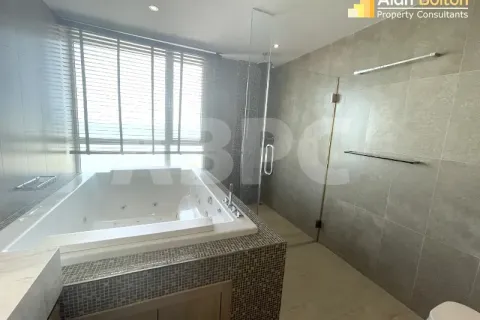 Condo in Pattaya, Thailand, 3 bedrooms № 210403 - photo 5