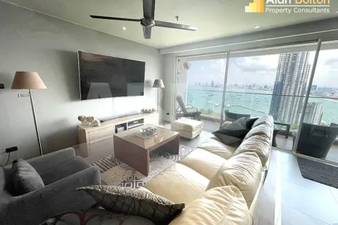Condo in Pattaya, Thailand, 3 bedrooms № 210403 - photo 1