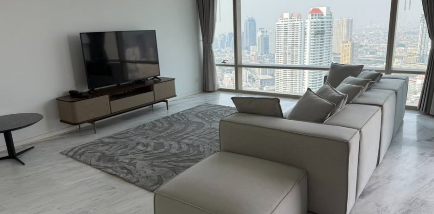 Condo in Sathon, Bangkok, Thailand, 3 bedrooms  № 134406