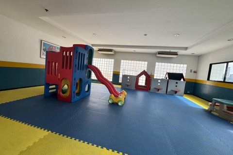 Condo à Khlong Toei, Bangkok, Thaïlande, 3 chambres  № 134404 - photo 20