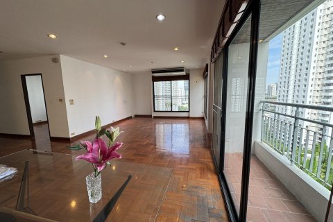 Condo à Khlong Toei, Bangkok, Thaïlande, 3 chambres  № 134404 - photo 24