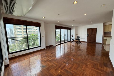 Condo à Khlong Toei, Bangkok, Thaïlande, 3 chambres  № 134404 - photo 7
