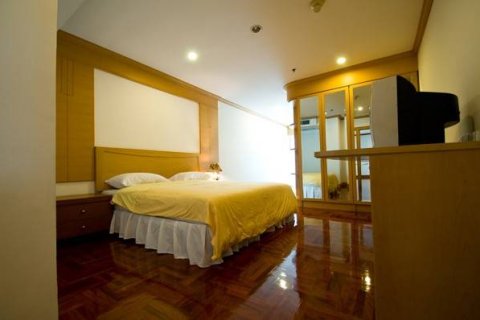 Condo in Watthana, Bangkok, Thailand, 3 bedrooms № 200513 - photo 7